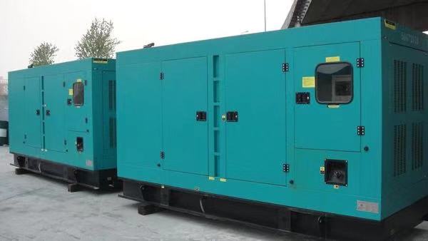 亳州二手康明斯400kw大型柴油发电机组